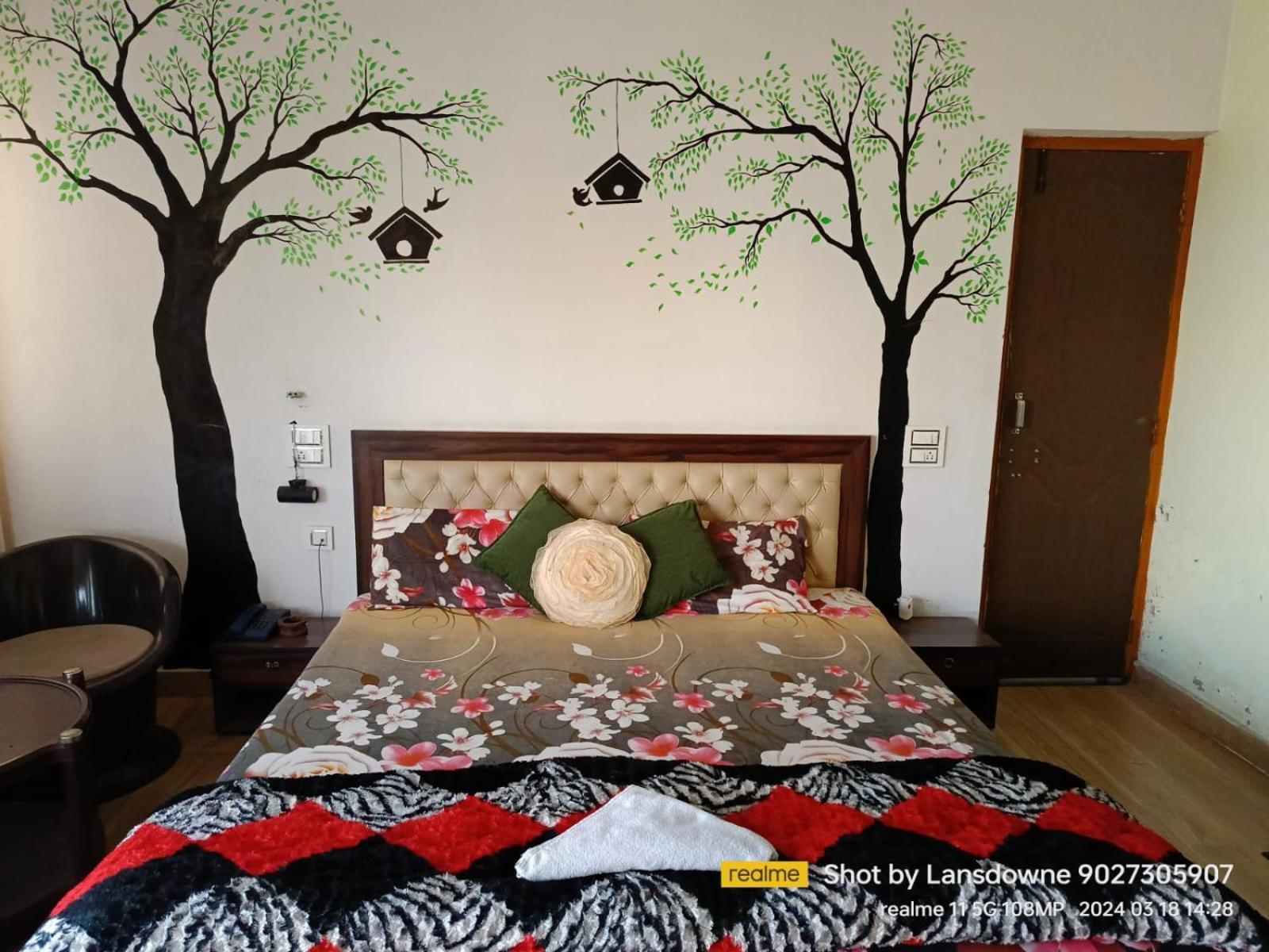 Joshi Holiday Home Stay Lansdowne Exterior photo