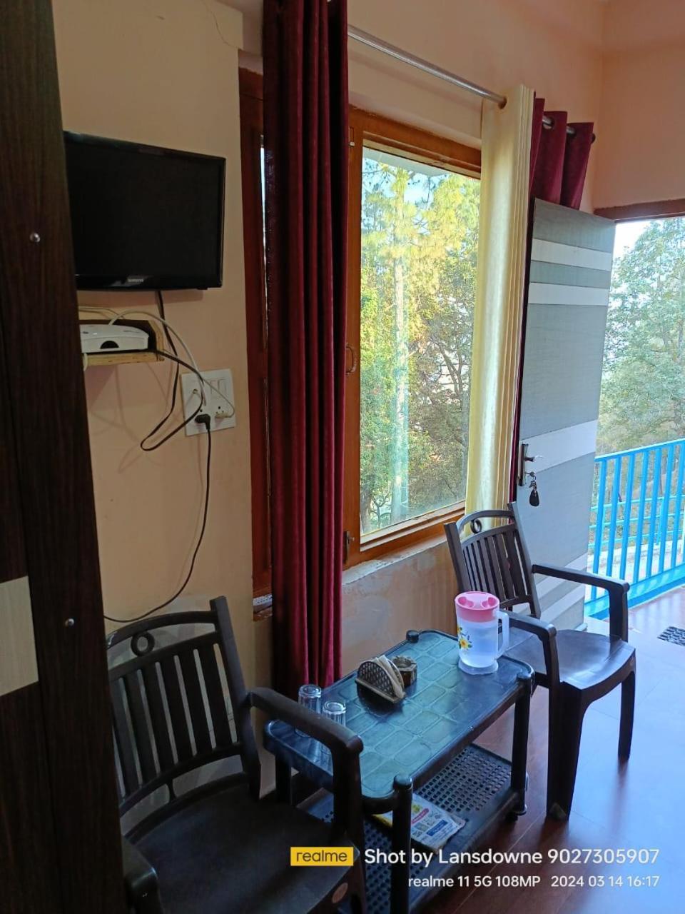 Joshi Holiday Home Stay Lansdowne Exterior photo