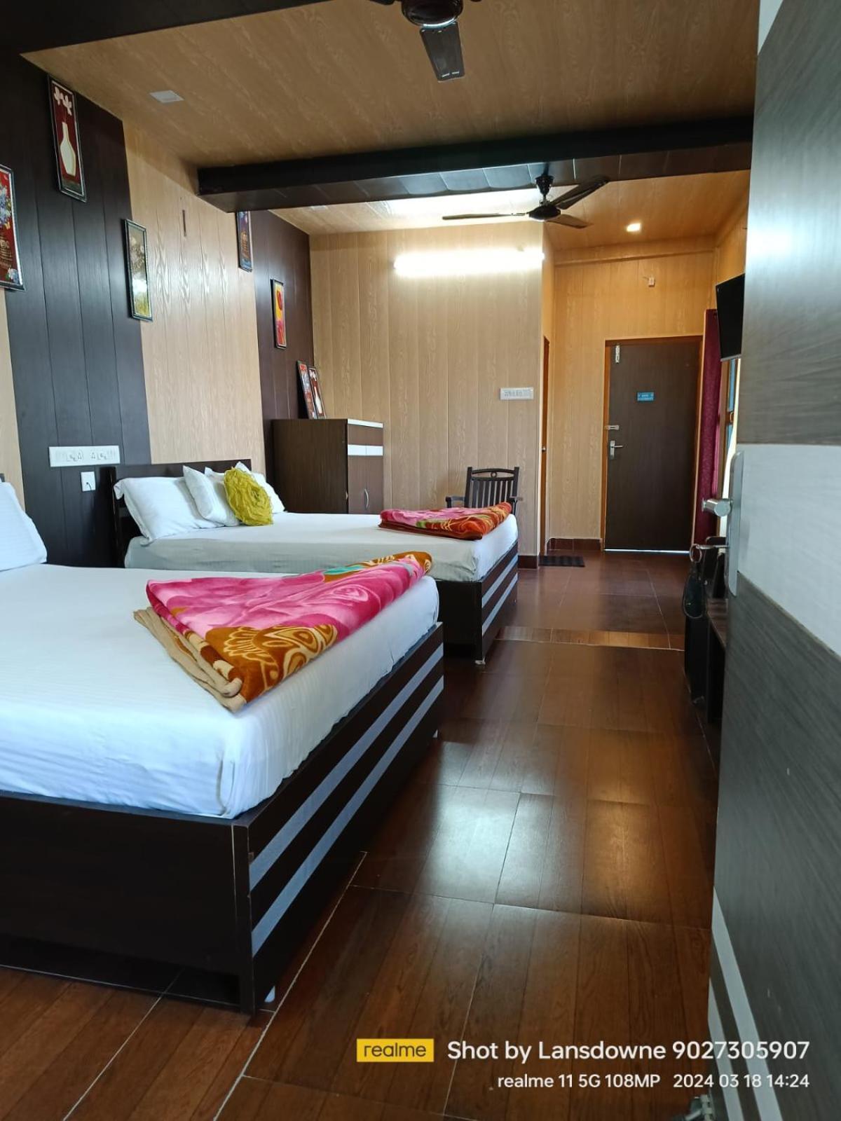 Joshi Holiday Home Stay Lansdowne Exterior photo